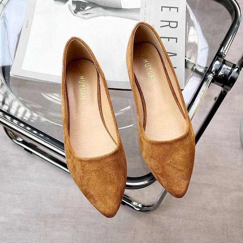 

Модные остроносые балетки для женщин Весна и Осень 2025 Новые туфли с неглубоким вырезом Большие размеры Повседневная женская обувь 44 43 Лоферы Женские 38 коричневый