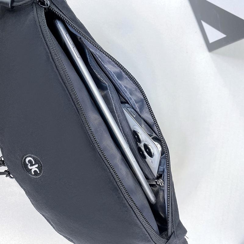 Japanese Ultra Light Waterproof Crossbody Bag Oxford Cloth Universal Versatile Single Shoulder Nylon Lightweight and Simple Saddle Chest Bag