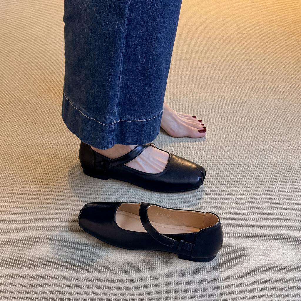 French Small Fragrant Style Square Head Pig Nose Shallow Mouth Flat Bottom Diagonal Word with Ballet Single Shoes Women's Autumn Mary Jane Shoes