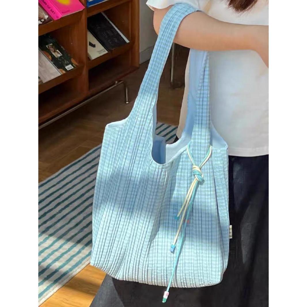 

Summer small fresh and large shoulder tote bag, new simple and versatile commuter hand-held underarm canvas bag bag синій