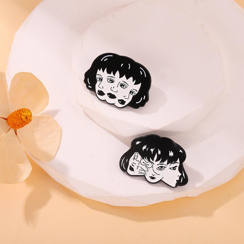Metal Brooch Stunning With Playful Facial Expressions For Creative Accessories Fashion