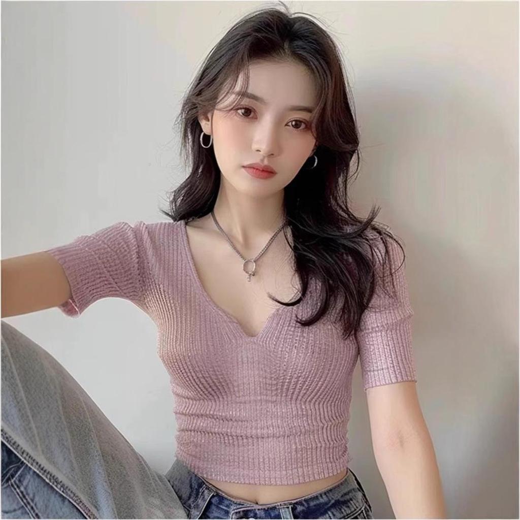 Exquisite Summer V-Neck Knit Top – Sweet & Spicy, Slim-Fit, Short-Sleeve Design for Women