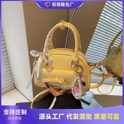High-end Niche Bag Women's New Summer Fashion Messenger Bag Portable Pillow Bag
