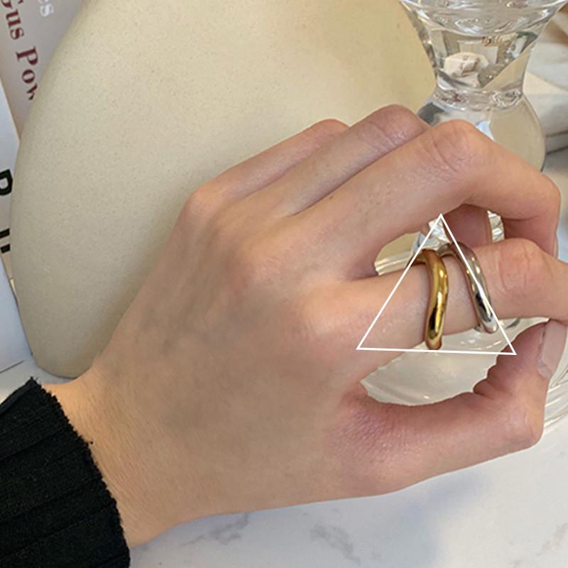Gold And Stylish Silver Twisted Wave Ring Unique Geometric Design For Modern Women
