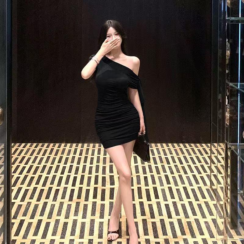 Asymmetrical Off-Shoulder Dress: Women's Summer Ribbon Short Sleeve Slimming Bodycon Mini