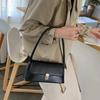 Fashi Retro Women's Shoulder Bag Simple Solid Colour Handbag Vintage Underarm Bag PU Material Flap Bag