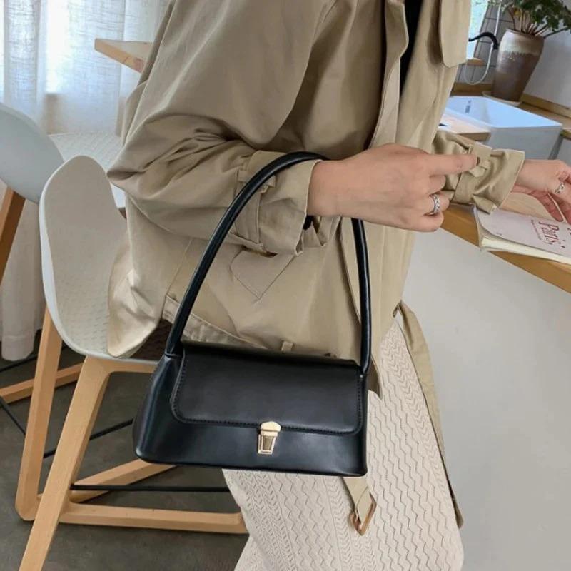 Fashi Retro Women's Shoulder Bag Simple Solid Colour Handbag Vintage Underarm Bag PU Material Flap Bag