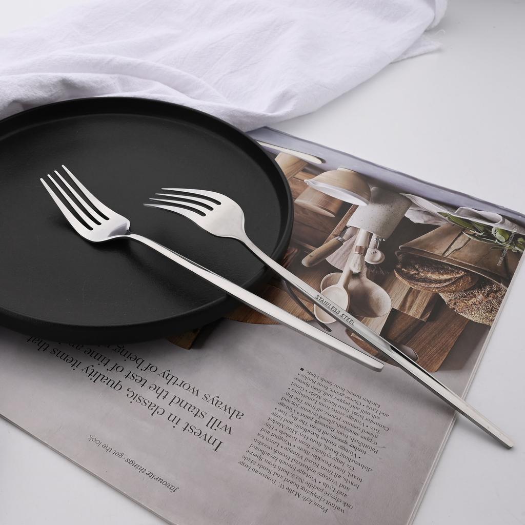 Rainbow Color 24Pcs Dinnerware Stainless Steel Cutlery Set for 6 People Knife Fork Spoon Western Tableware Silverware Set for Home Wedding