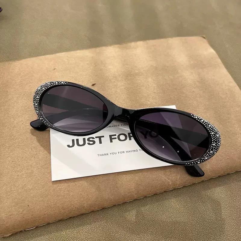 Trendy Diamond UV400 Sunglasses for Women Men Small Oval Frame Sun Glasses Men Ladies Ultralight Outdoor Sunshade Eyewear