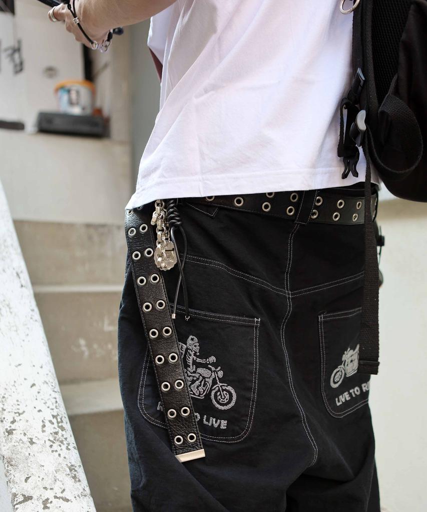 Tuseupeiseu Buyback Back Pocket Embroidered Pants [Black]