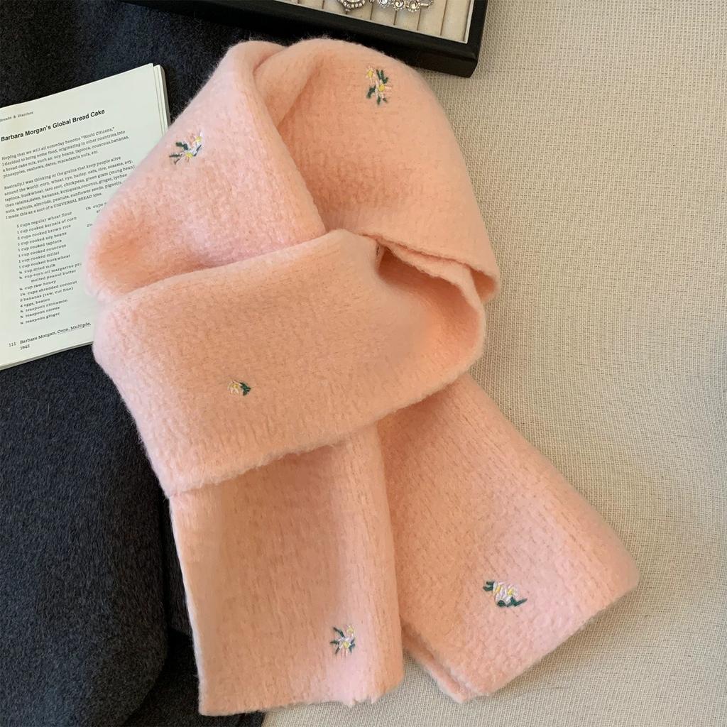 Korean atmosphere, yellow flower embroidery knitted scarf, women's winter warmth and cold protection, student versatile neck scarf