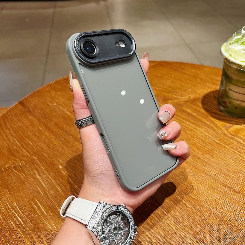 Magnetic Phone Cases Suitable for IPhone17promax and Metal Lens Protection Cases for IPhone 16