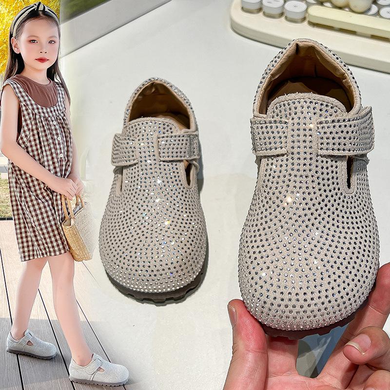 

Girls Small Leather Shoes with Rhinestones Autumn Soft Sole Children s Birkenstock Single Shoes Soft Sole Shoes 36 сірий