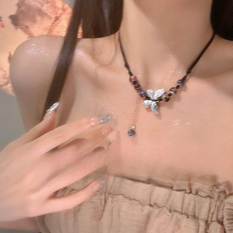 Vintage Butterfly Beads Woven Chain Pendant Necklace For Women Charm Aesthetics Elegant Clavicle Chain Chinese Ethnic Jewelry