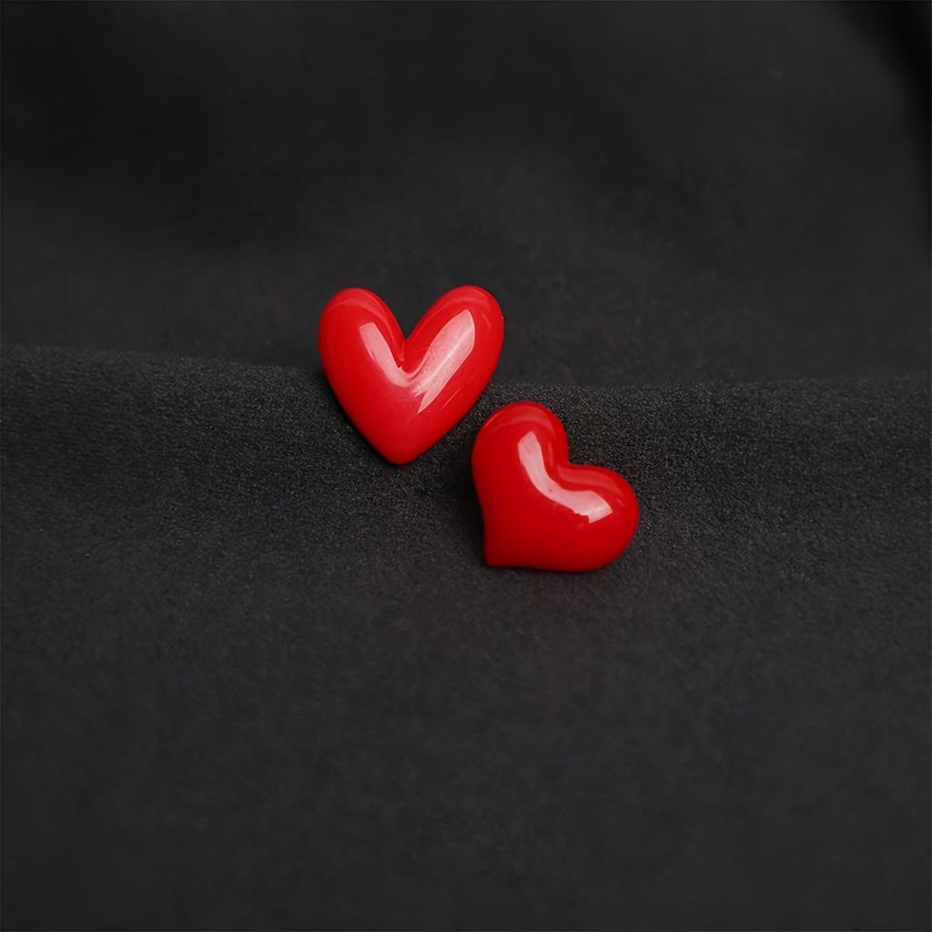2pcs Red Love Brooch, Light and Cute Accessory, Can Be Used As Backpack and Clothing Accessory, Suitable for Daily Wear, Party