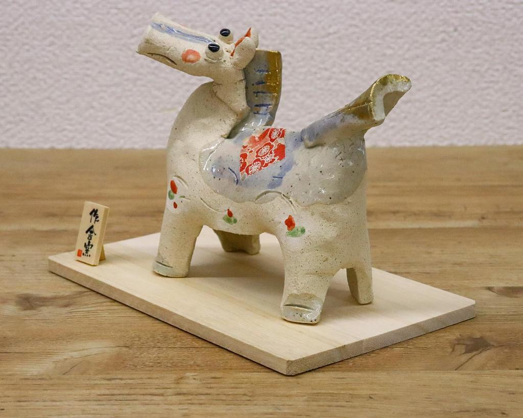 Craftsman House 2026 Zodiac Year of the Horse Horse Tatara Decoration White (Reiwa 8) (Large)
