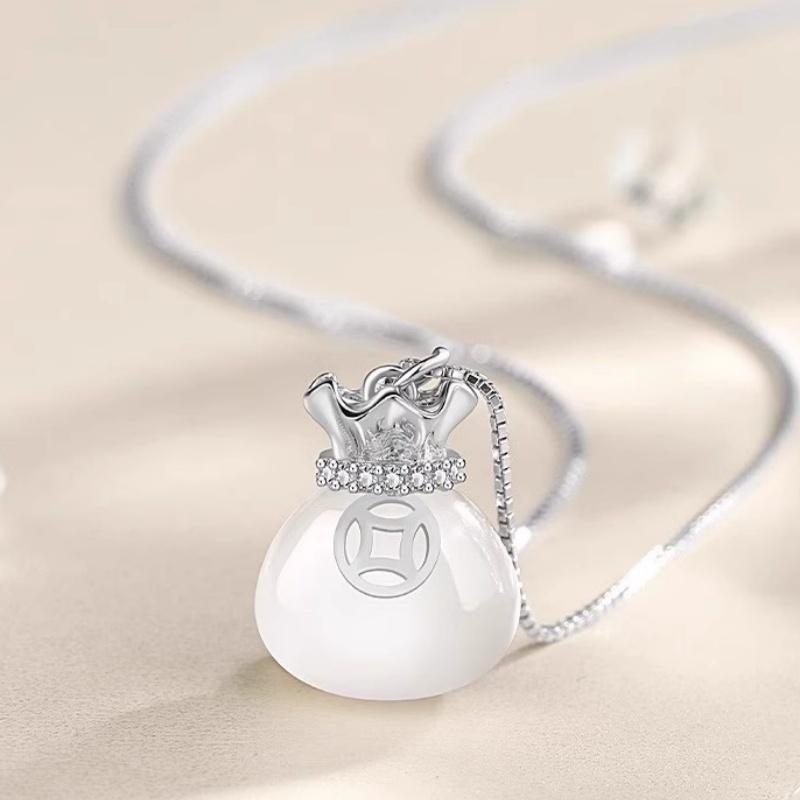 Elegant Lucky Bag Design Women'S Necklace With White Imitation Jade Pendant Fashionable Gift For Best Friends