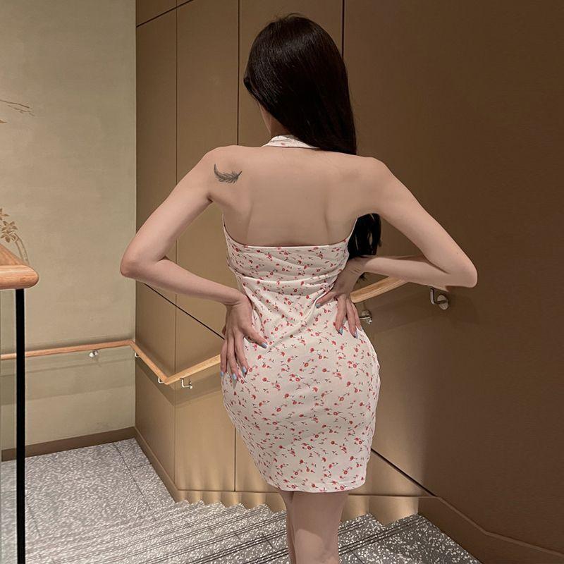 Sweet and Spicy Sexy V-neck Scheming Backless Neck Dress Sweet and Pure Slim and Thin Hip Skirt