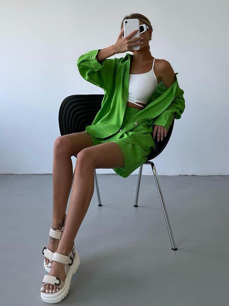 Spring & Autumn Loose-Fit Solid Color Single-Breasted Shirt and Fashion Shorts Sports Suit