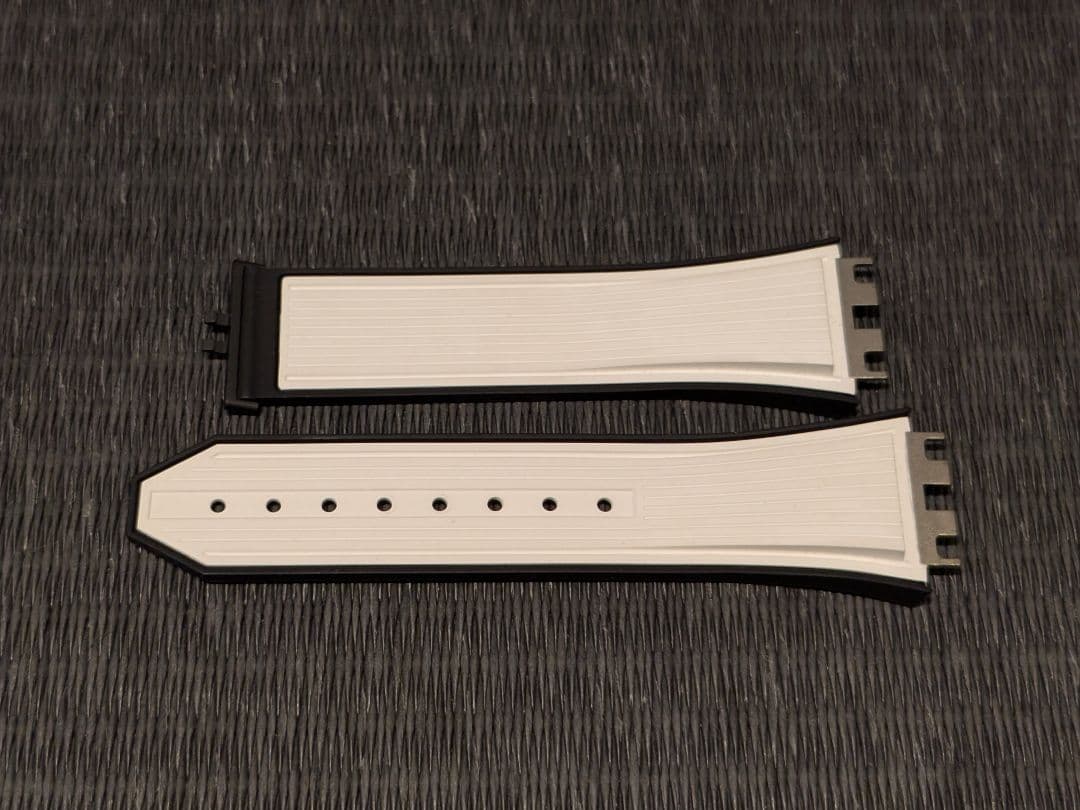 

[USED] Almost! HUBLOT Unico 42mm Rubber Strap White