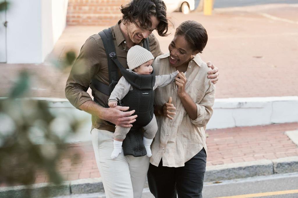 Baby Bjorn Nosítko MOVE Airy Mesh Black