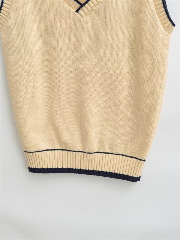 Women's Retro Color-Block Knit Vest: College Style, Polo Collar, Slim Fit, Elegant Camisole Layer