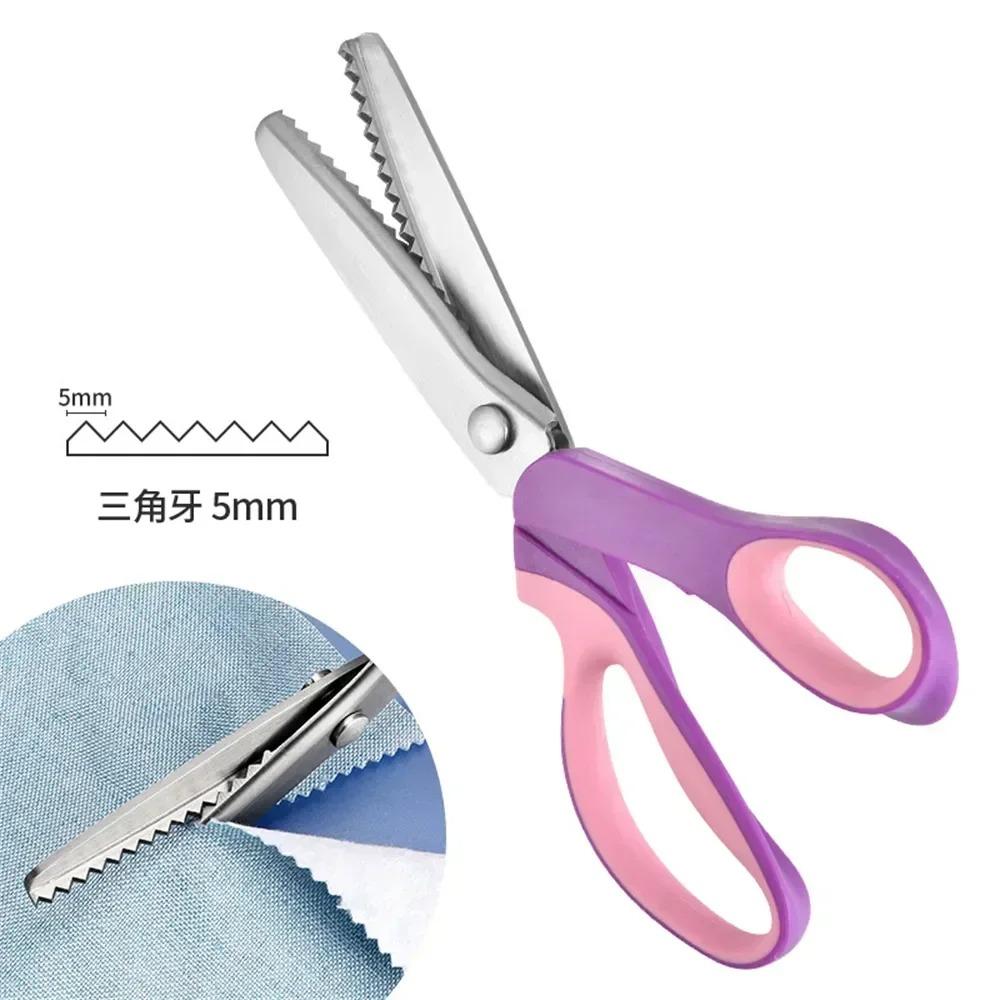 

Ножницы для шитья и пошива одежды Зубчатые ножницы Зигзаг Профессиональные портновские ножницы для зигзагообразного шитья Нержавеющая стамеска Ткань Зубчатая сталь фиолетовый