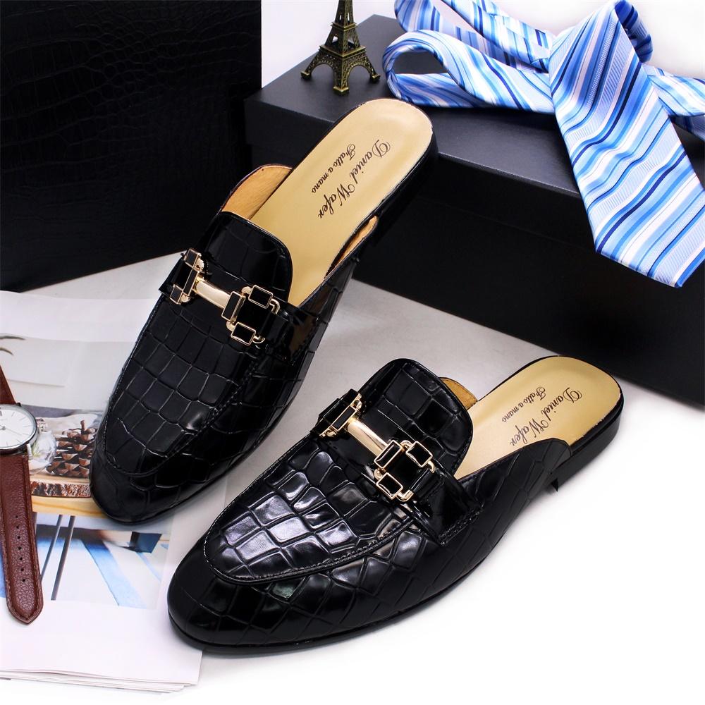 

Мужские кожаные полуботинки, черные с острым носком, плоские, с тиснением под крокодила, металлическая пряжка, удобная повседневная мужская обувь, домашняя обувь 46 чёрный