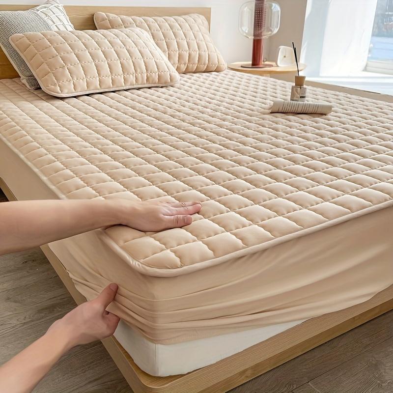 Deluxe Hypoallergenic Mattress Protector Deep Pocket,Quilted and Soft,for Comfortable Sleep in Bedroom or Guest Room