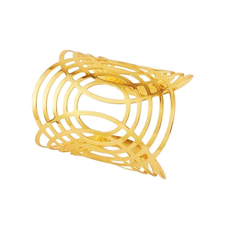 European and American Fashion Jewelry Set: Exaggerated Glossy Metal Hollow Floral Bracelet