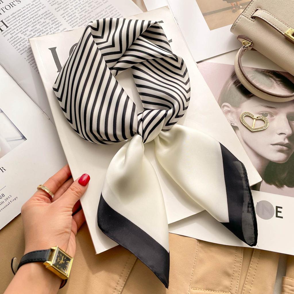 [Complete Works] Black and white simple cashew flower silk scarf premium waist ethnic style waist scarf decorative headscarf scarf workplace