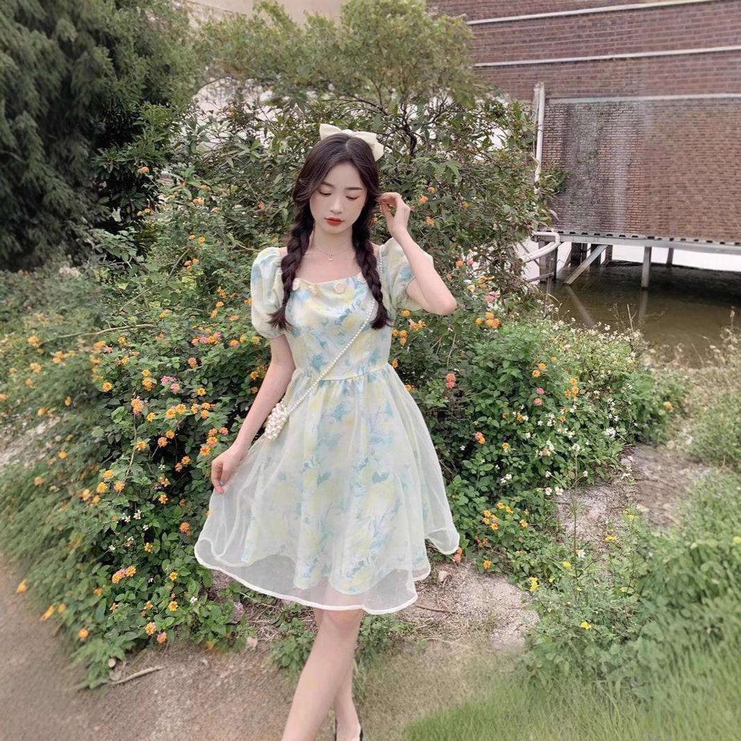 

Женское платье с цветочным принтом, квадратным вырезом и рукавами-буфами - Лето 2025, Французский приталенный крой Large (L)