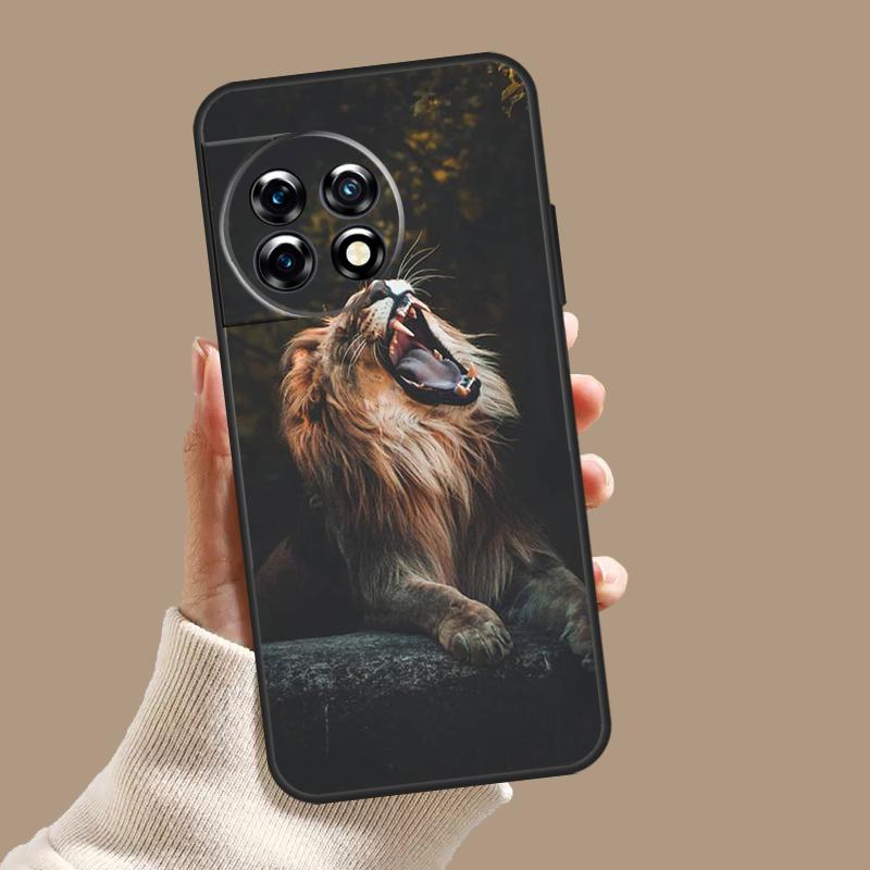 Roaring Lion Case For OnePlus 10T 8T 9R 10R 12R OnePlus 12 11 9 10 Pro Nord 2 CE 3 Lite N10 N20 N30 Cover