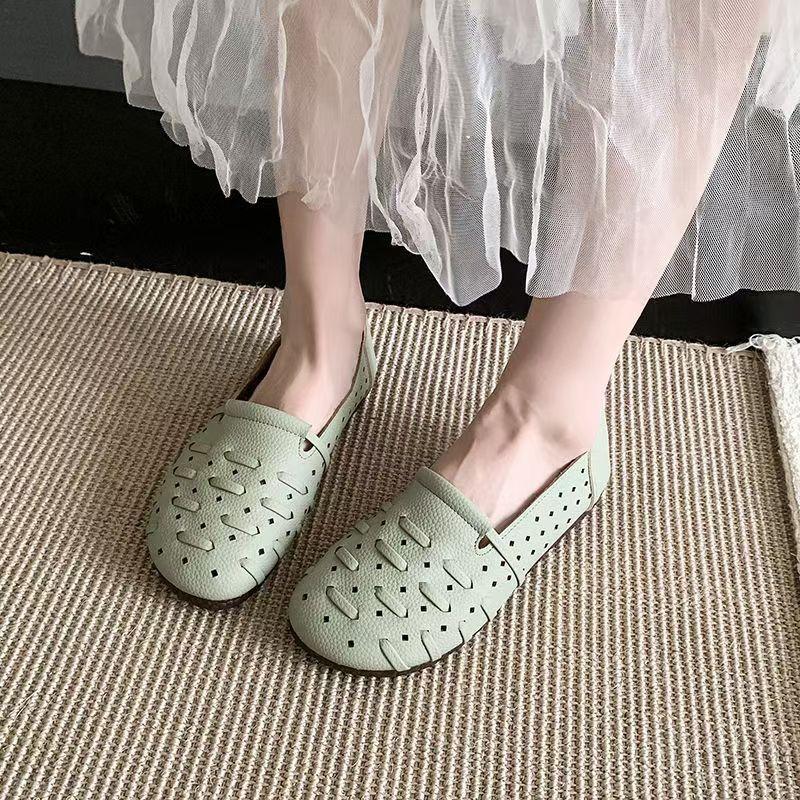 Summer New Soft-soled Casual Flat-soled Breathable Hollow Doudou Shoes Wear-resistant Women's Shoes Versatile Shoes
