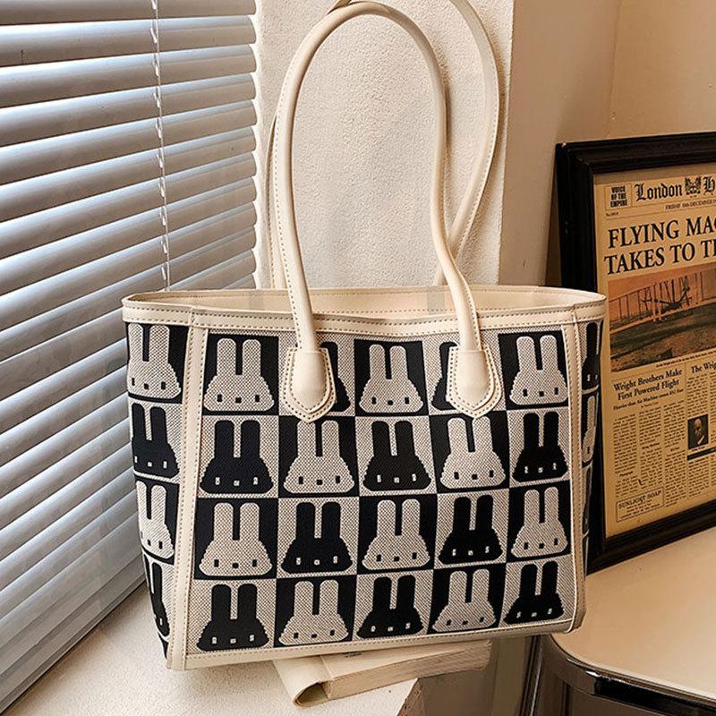 Large-capacity bags, women's versatile 2025 new high-end shoulder bags, large bags, college students commuting tote bags in class