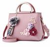 Fashi Casual Luxury Design Lady Artificial Flower Shoulder Messenger Bag Trend Wild Natural Soft Leather Handbag