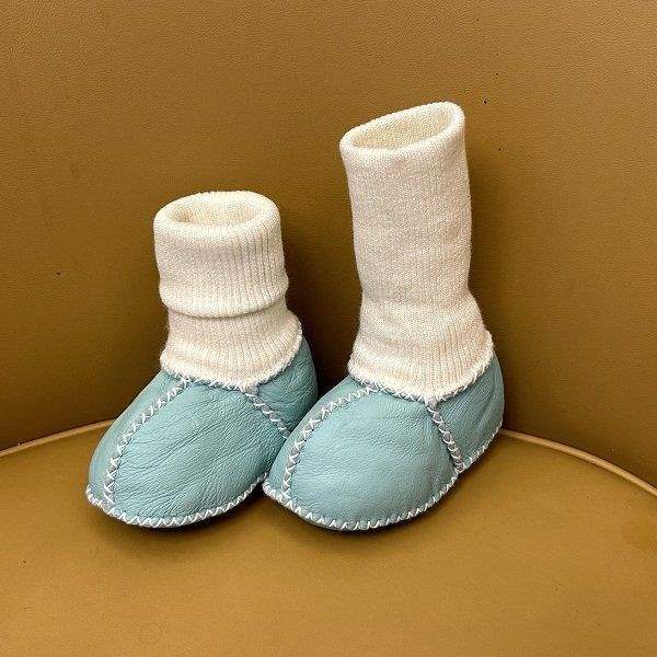Fur Integrated Baby Shoes and Socks Warm Thick Autumn and Winter Baby Soft Soles Do Not Fall Off Toddler Shoes Newborn 0-6-12