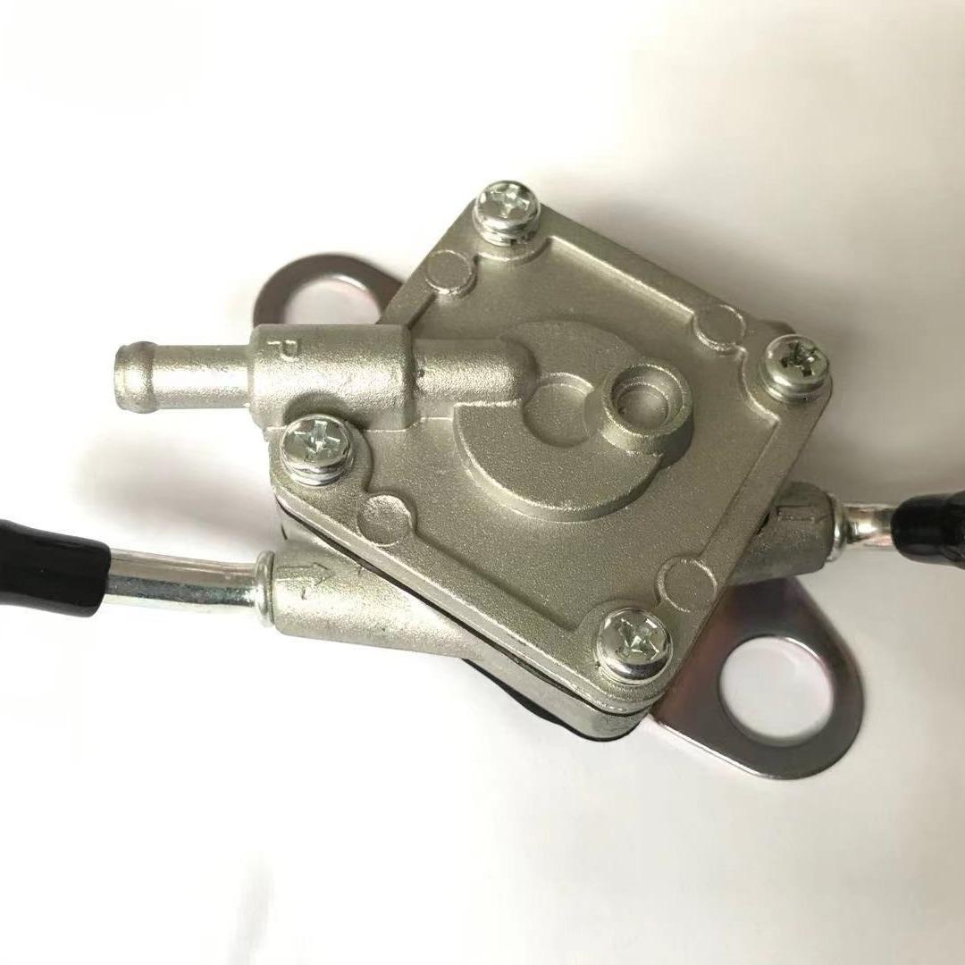 

ATV Fuel Pump 15100-19F00-01 11*8*5 CM