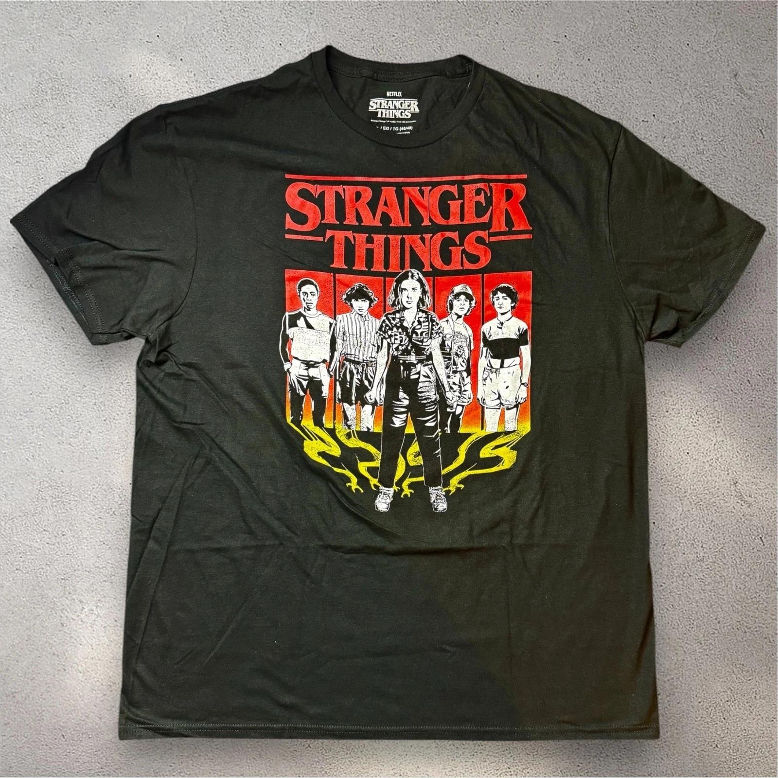 Stranger Things Netflix Graphic T- Shirt Mens XL Black Cast Eleven Crewneck Tee S