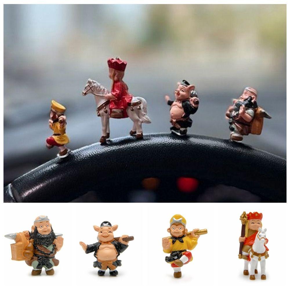 

Collection Sun Wukong Miniaturas Ornament Resin Porky Pig Car Ornament Desktop Decor