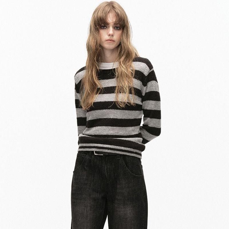 Retro Color-blocked Striped Long-sleeved Sweater for Women Korean Style Lazy Loose Round Neck Pullover Autumn and Winter Sweater