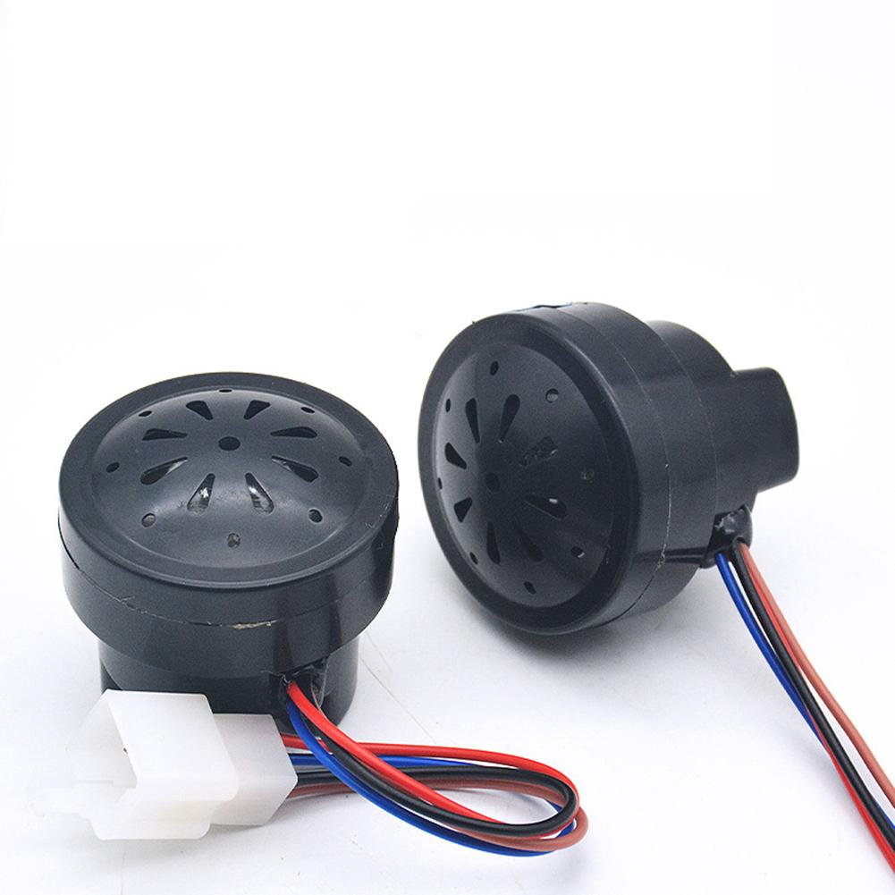 Plastic Material Electric Bike Lamp Perfectly Suited for Riders Needs