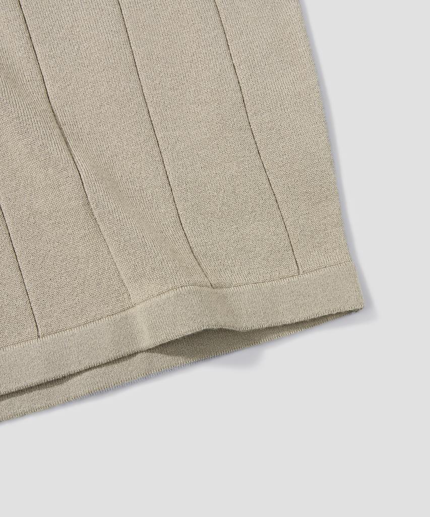 AGOD V-Neck Collared Short Sleeve Knit Shirt [Beige]