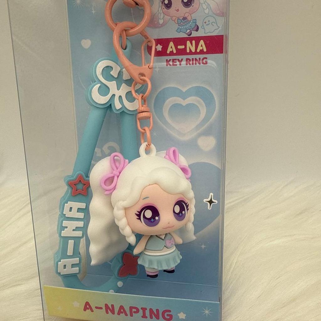 [USED] Hearts2Hearts H2H Eina Figure Keyring Tini Pin Korea