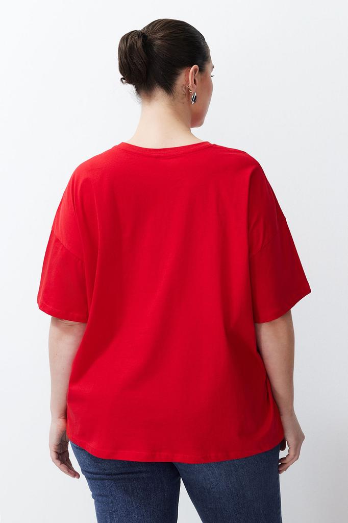 Damska Koszulka Dzianinowa Oversize w Dużym Rozmiarze z Czerwonym Napisem