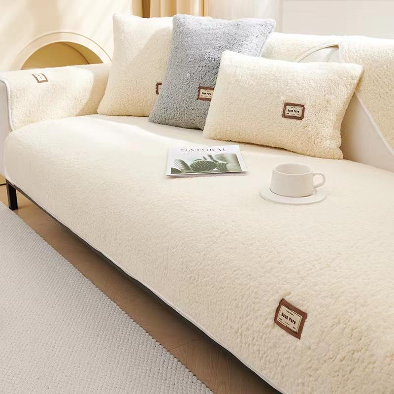 1pc Soft Plush Quilted Sofa Towel Winter Warm Thicken Non-slip Sofa Cover for Living Room Velvet Fleece Sectional Couch Cover