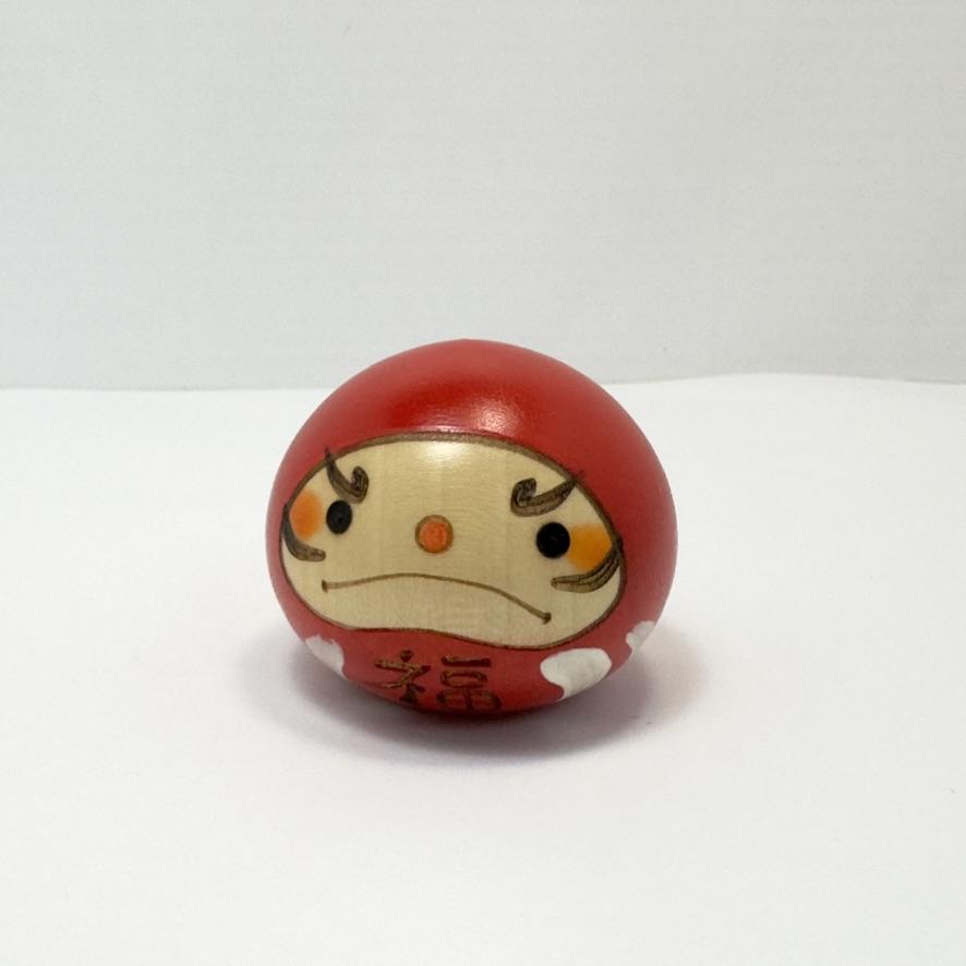 Usaburo Wooden Kokeshi Doll Daruma Red 5cm Tall Small Size Made in Japan