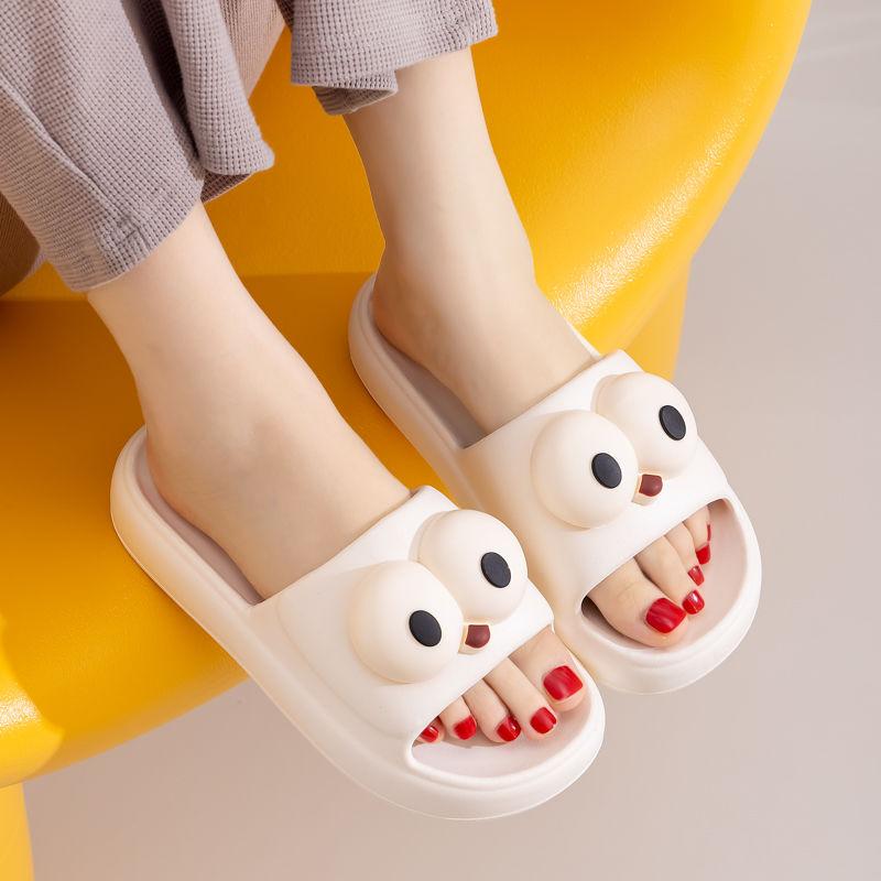 Women Thick-Soled Slide Sandals  Summer Beach Flip-Flops Fashionable Outdoor Slip-On Sandals Versatile Sandals for Women