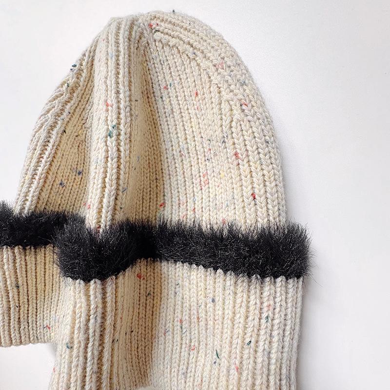Rote Wollmütze: Unisex Wintermode, Warm & Vielseitig