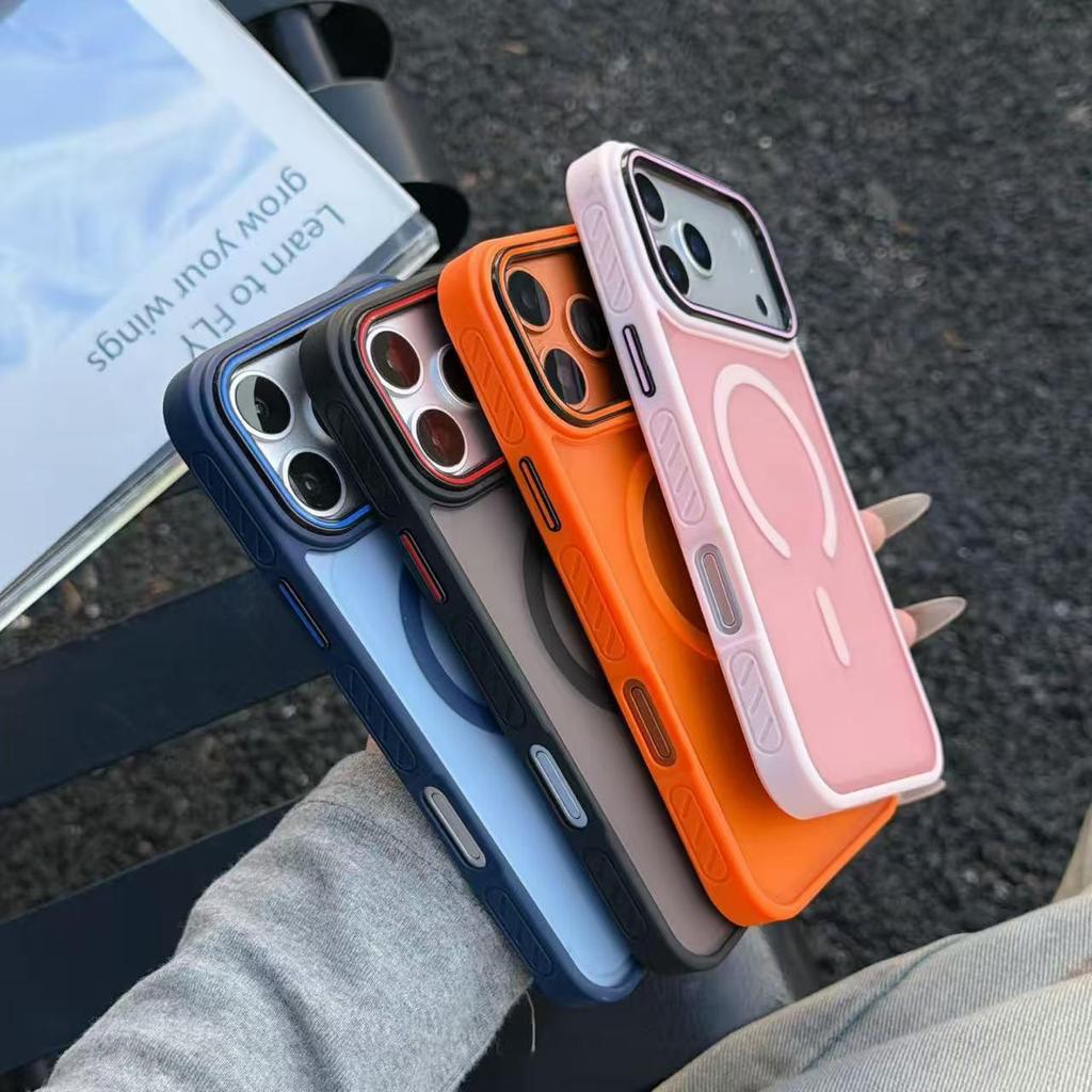 iPhone 17 Pro Max Skin-Feel Magnetic Anti-Slip Texture Frosted Anti-Drop Protective Case